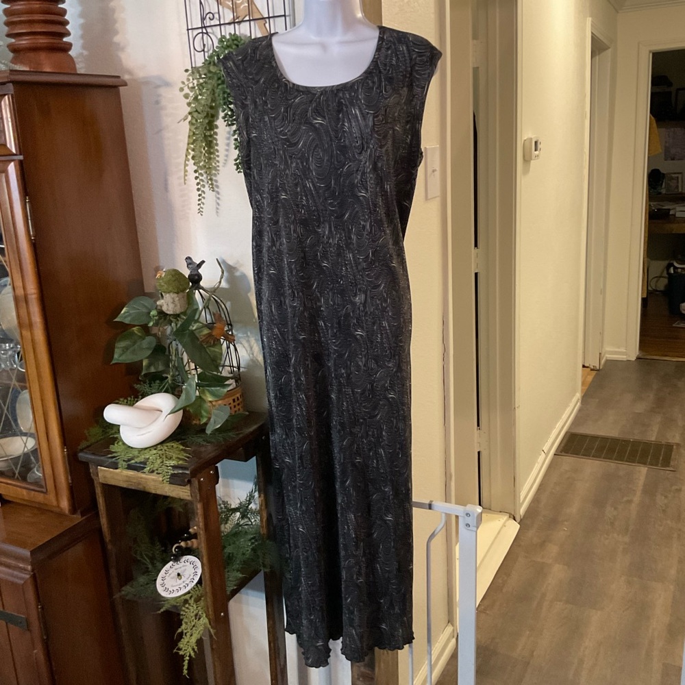 Ninety Black Maxi Dress